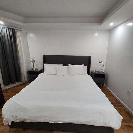 Beautiful Boston Bedroom - New Renovation Kültér fotó