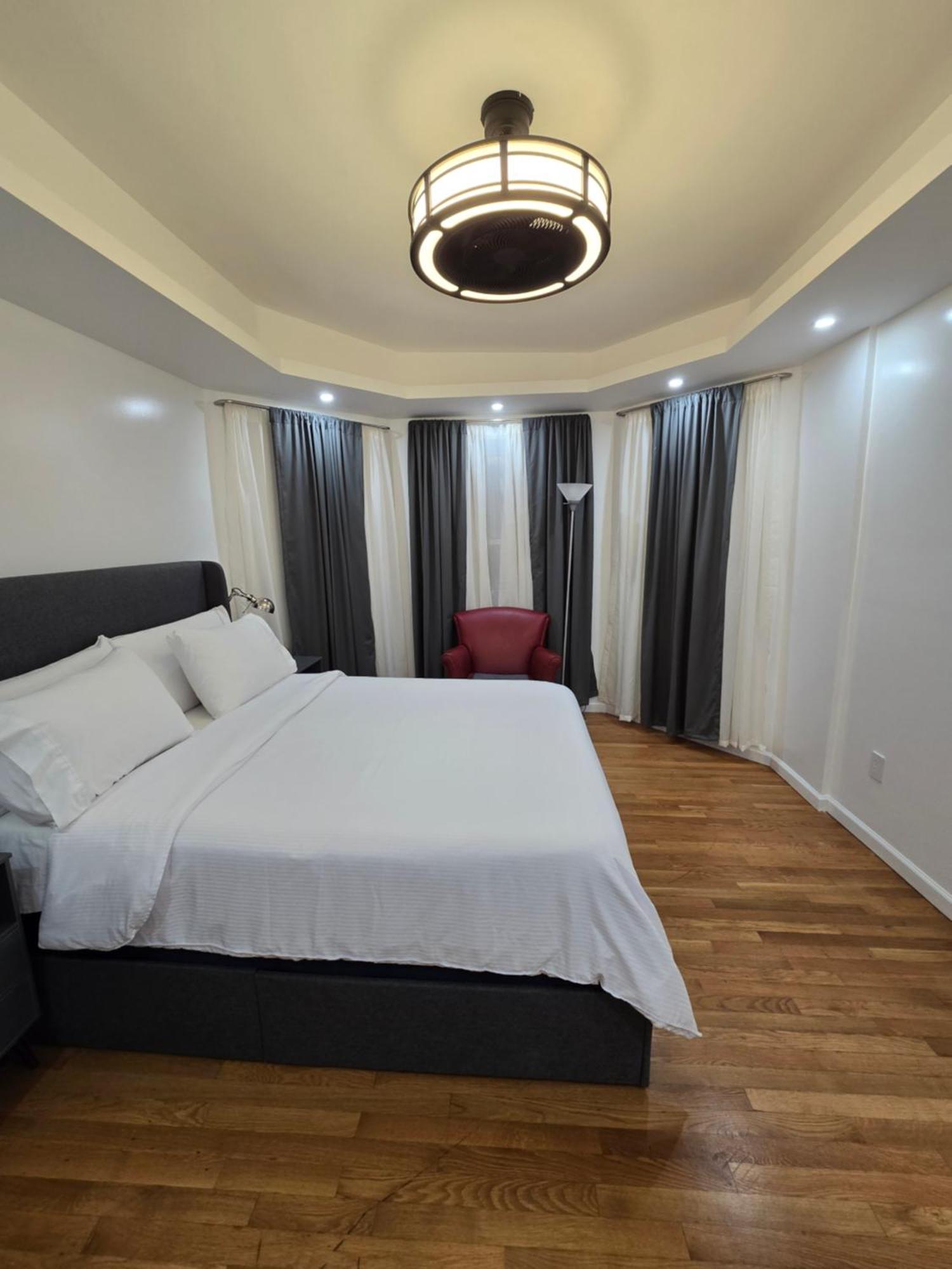 Beautiful Boston Bedroom - New Renovation Kültér fotó