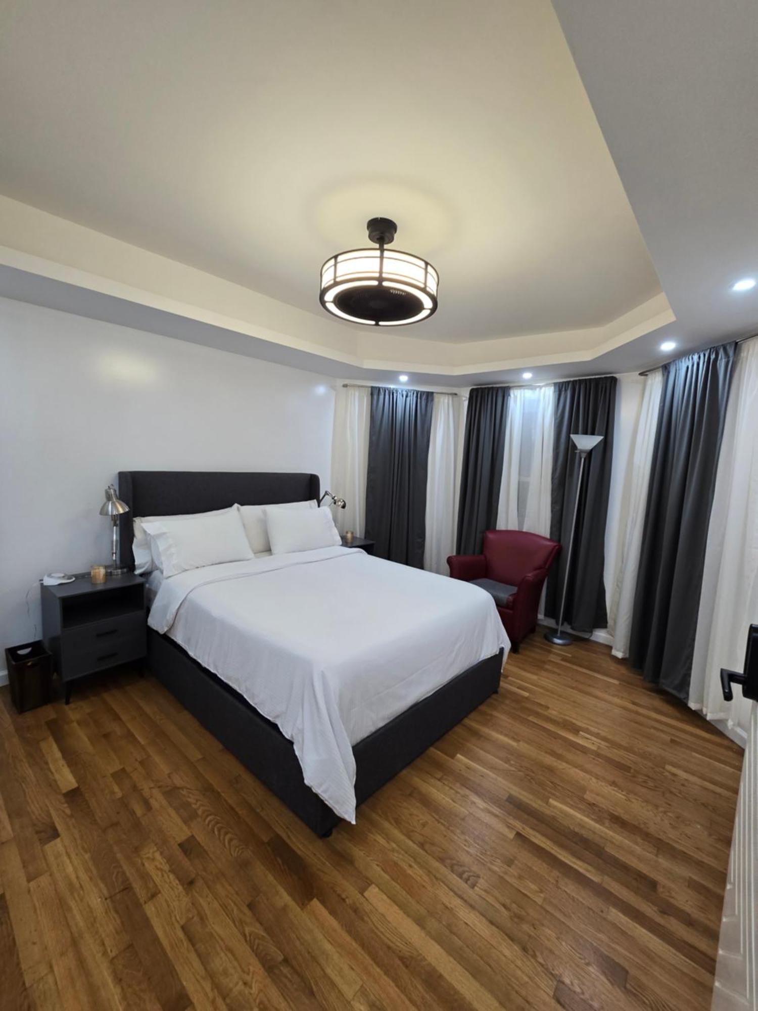 Beautiful Boston Bedroom - New Renovation Kültér fotó