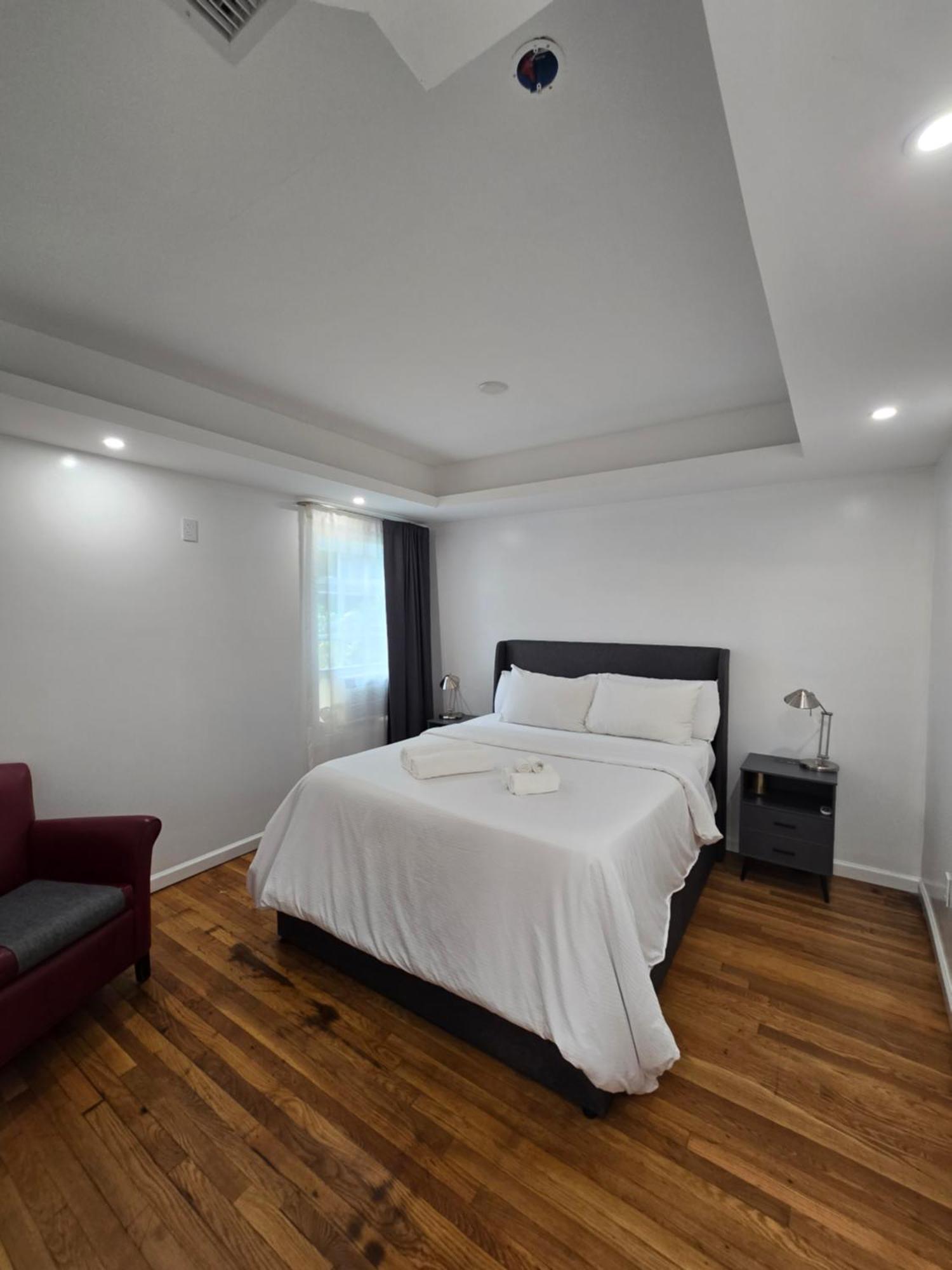 Beautiful Boston Bedroom - New Renovation Kültér fotó